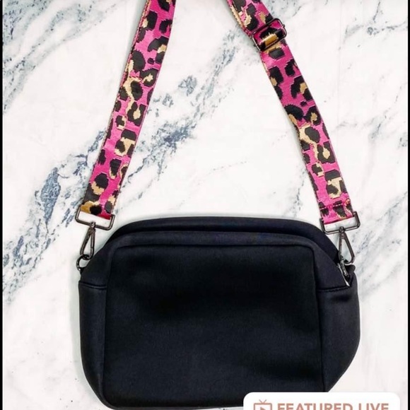 Crossbody Bag - Picture 1 of 1